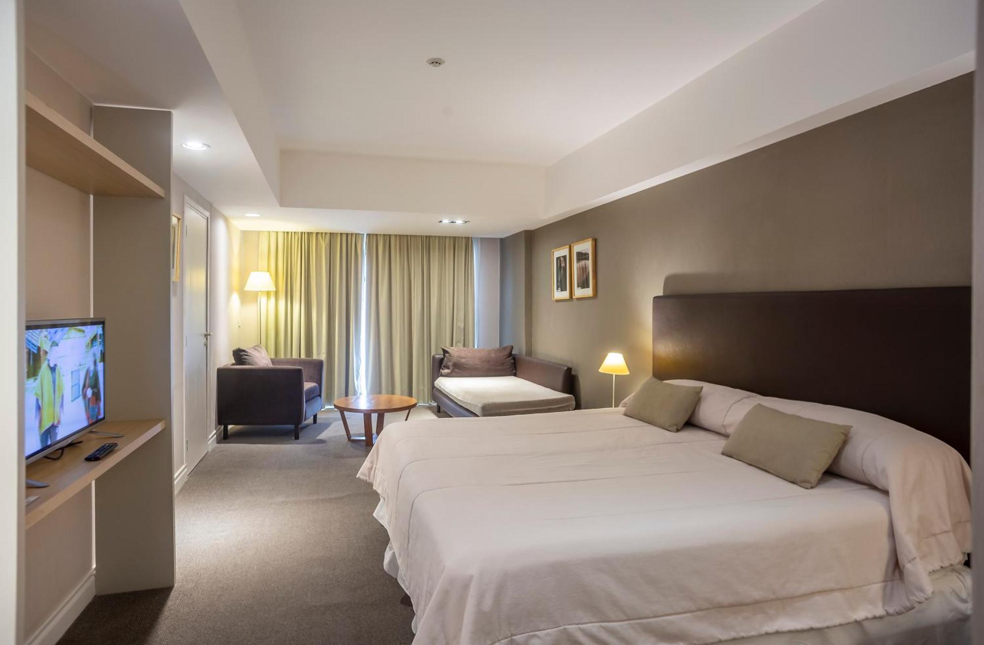 Hotel Visit & 4*