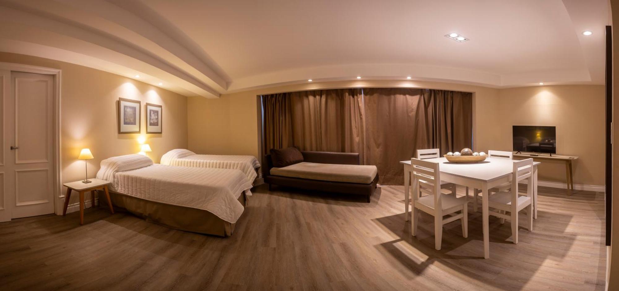 Visit & Hotel