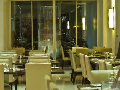 Visit & 4* San Luis